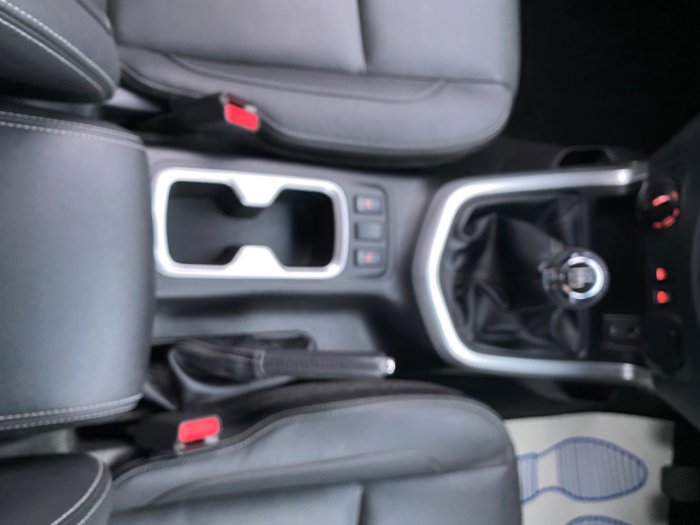 Nissan Navara Double Cab Pick Up Tekna 2.3dCi 190 4WD Pick Up Diesel Black