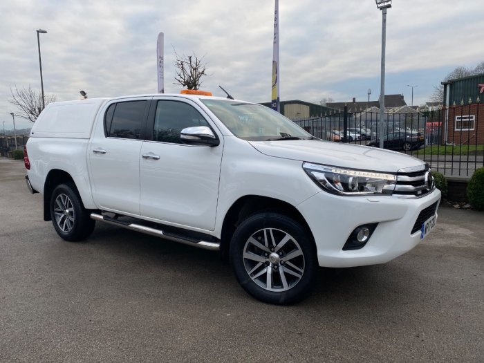 Toyota Hilux Invincible D/Cab Pick Up 2.4 D-4D Pick Up Diesel White
