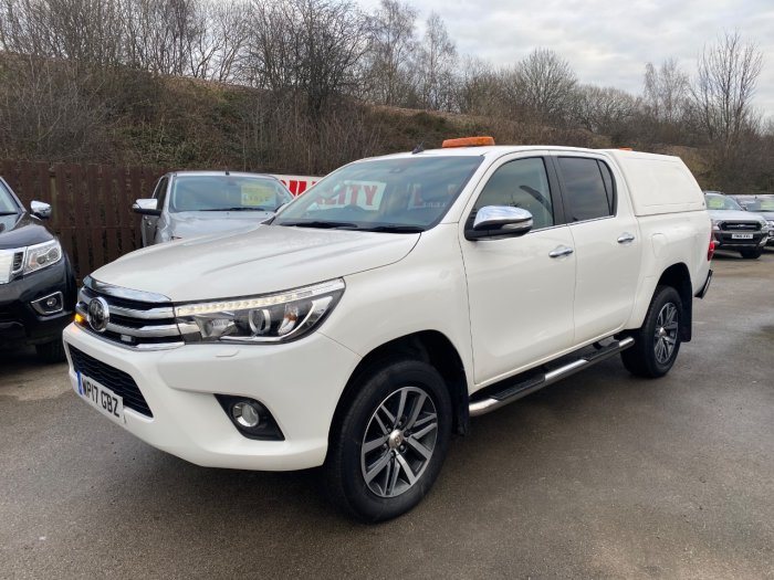 Toyota Hilux Invincible D/Cab Pick Up 2.4 D-4D Pick Up Diesel White