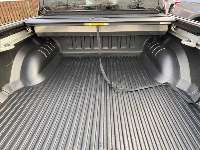 Nissan Navara Double Cab Pick Up Tekna 2.3dCi 190 4WD Pick Up Diesel Black