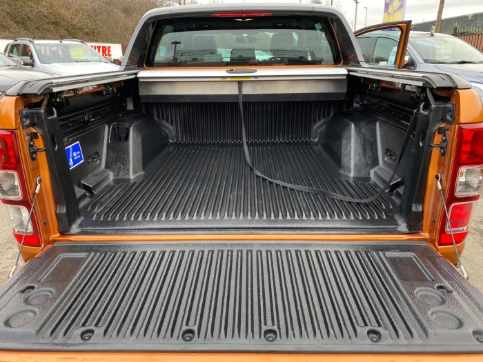 Ford Ranger 3.2 RANGER WILDTRAK 4X4 TDCI Pick Up Diesel Orange