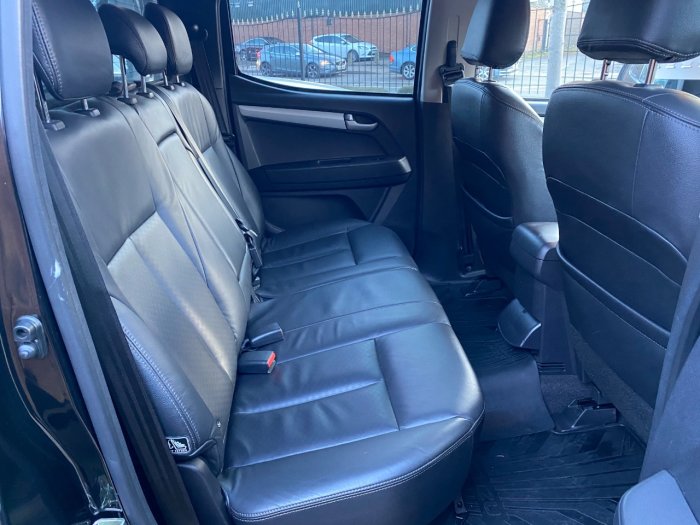 Isuzu D-max 2.5TD Utah Double Cab 4x4 Auto Pick Up Diesel Black