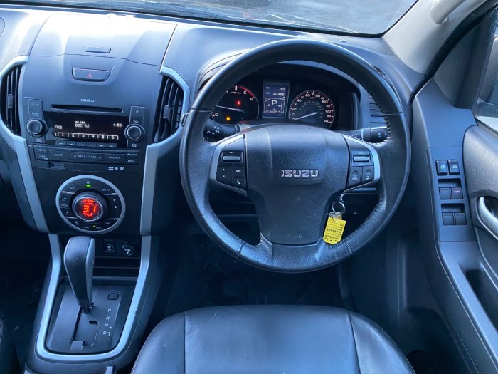 Isuzu D-max 2.5TD Utah Double Cab 4x4 Auto Pick Up Diesel Black