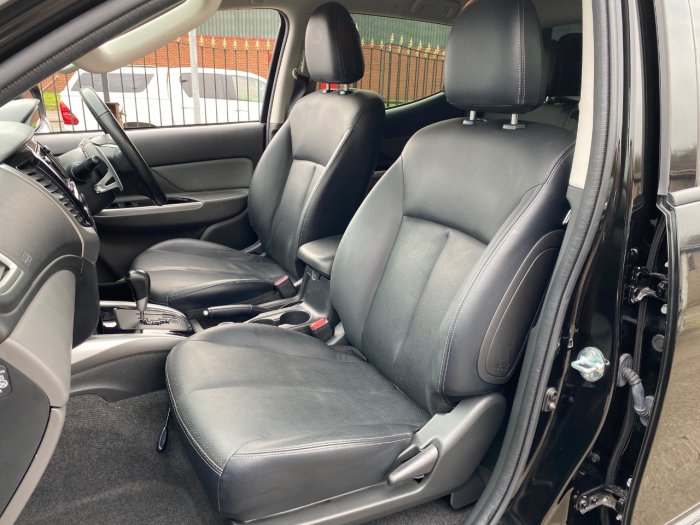 Fiat Fullback 2.4 180hp LX Double Cab Pick Up Auto Pick Up Diesel Black