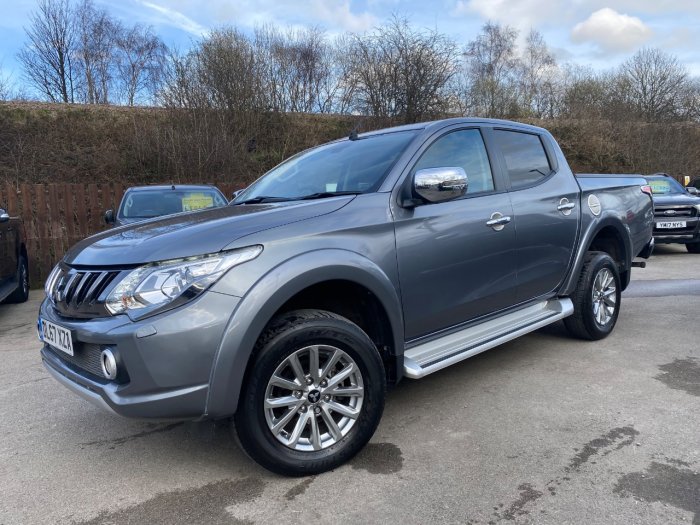Mitsubishi L200 2.4 Double Cab DI-D 178 Barbarian 4WD Pick Up Diesel Grey