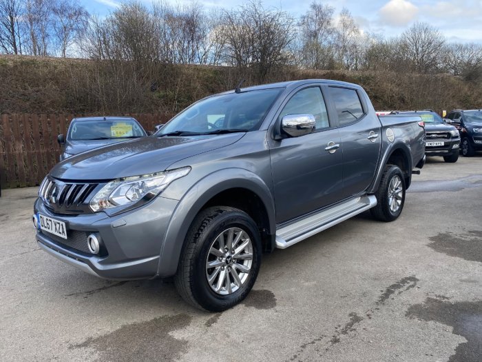 Mitsubishi L200 2.4 Double Cab DI-D 178 Barbarian 4WD Pick Up Diesel Grey