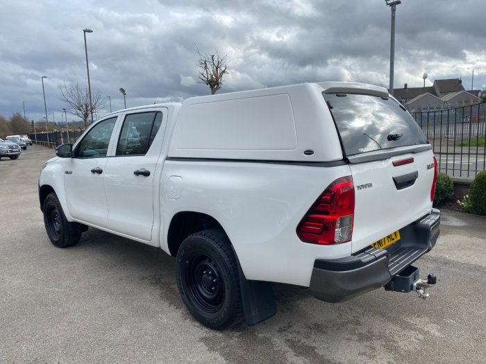 Toyota Hilux Active D/Cab Pick Up 2.4 D-4D Pick Up Diesel White