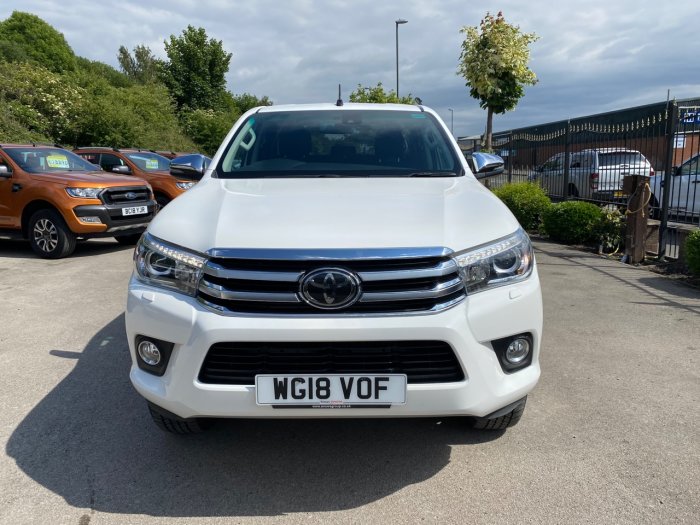Toyota Hilux Invincible D/Cab Pick Up 2.4 D-4D Pick Up Diesel White