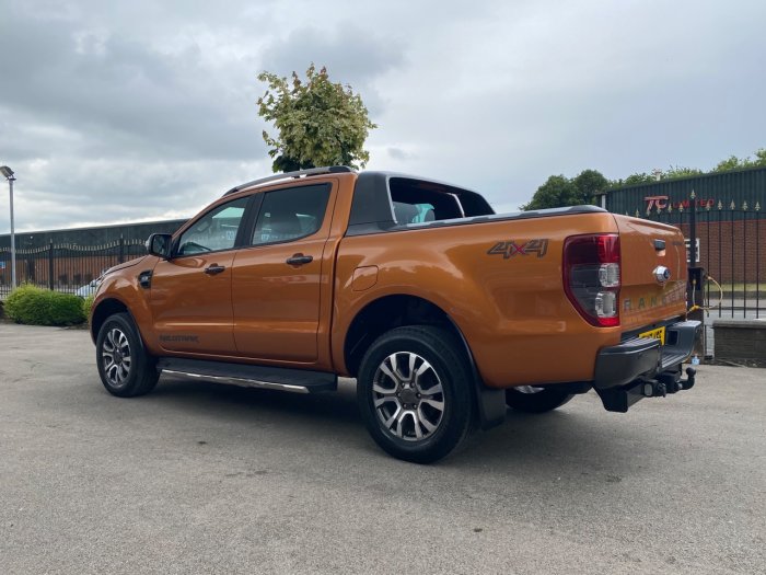 Ford Ranger 3.2 RANGER WILDTRAK 4X4 TDCI Pick Up Diesel Orange