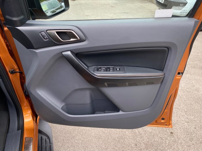 Ford Ranger 3.2 RANGER WILDTRAK 4X4 TDCI Pick Up Diesel Orange