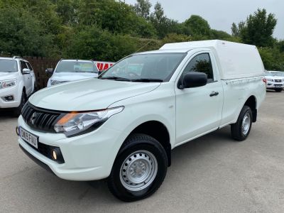 Mitsubishi L200 2.4 Single Cab DI-D 151 4Life 4WD Pick Up Diesel WhiteMitsubishi L200 2.4 Single Cab DI-D 151 4Life 4WD Pick Up Diesel White at Mark Duesbury Cars Chesterfield