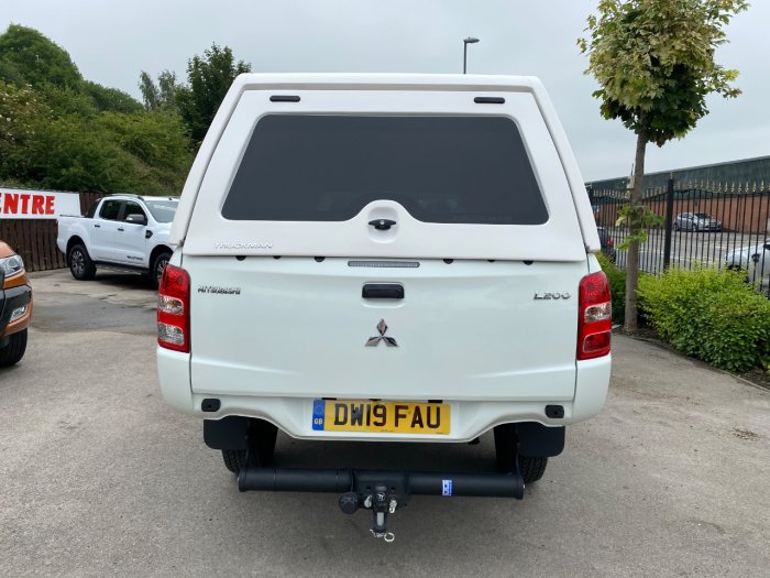 Mitsubishi L200 2.4 Single Cab DI-D 151 4Life 4WD Pick Up Diesel White
