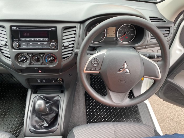 Mitsubishi L200 2.4 Single Cab DI-D 151 4Life 4WD Pick Up Diesel White