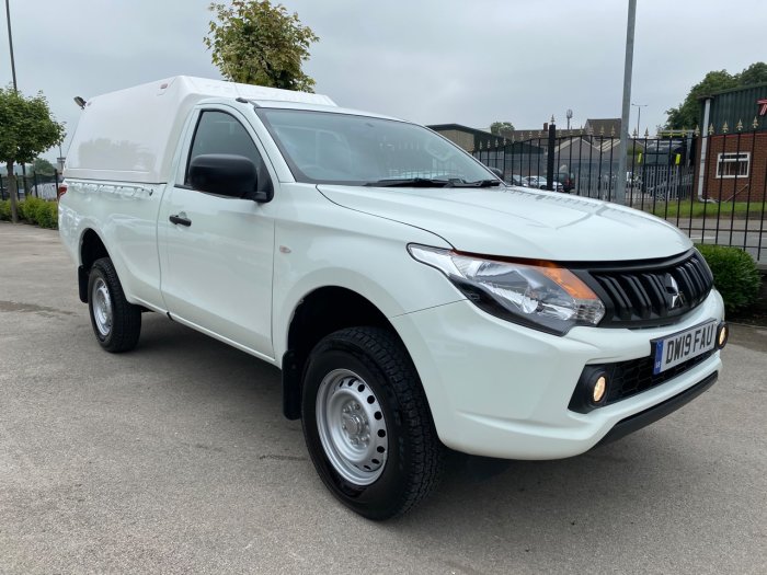 Mitsubishi L200 2.4 Single Cab DI-D 151 4Life 4WD Pick Up Diesel White