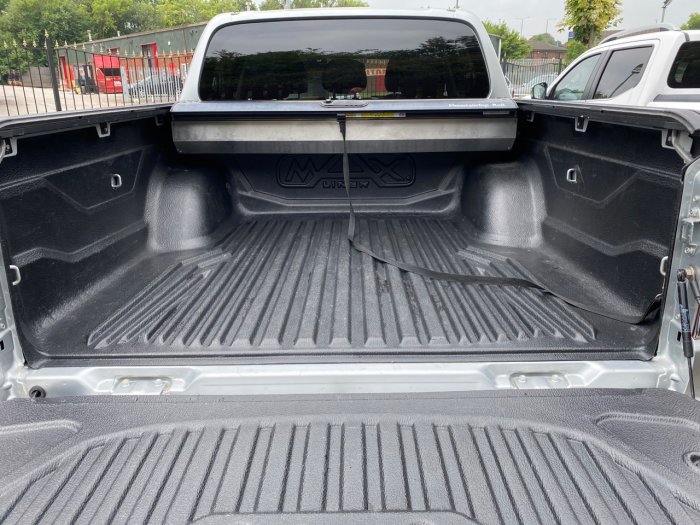 Mitsubishi L200 2.4 Double Cab DI-D 178 Barbarian 4WD Auto Pick Up Diesel Silver