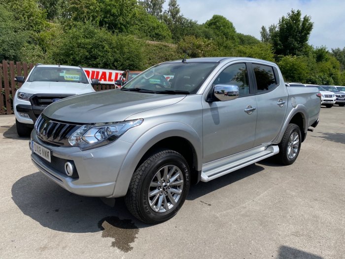 Mitsubishi L200 2.4 Double Cab DI-D 178 Barbarian 4WD Auto Pick Up Diesel Silver