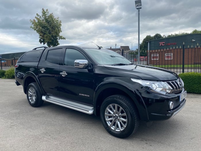 Mitsubishi L200 2.4 Double Cab DI-D 178 Barbarian 4WD Pick Up Diesel Black
