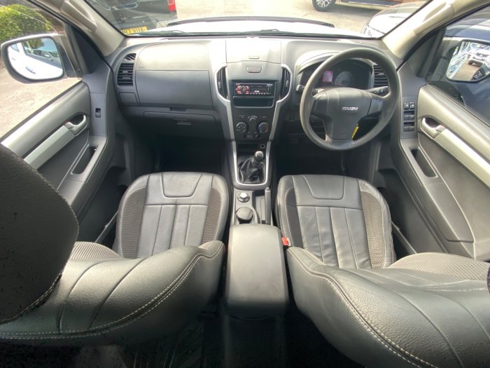 Isuzu D-max 2.5TD Eiger Double Cab 4x4 Pick Up Diesel White