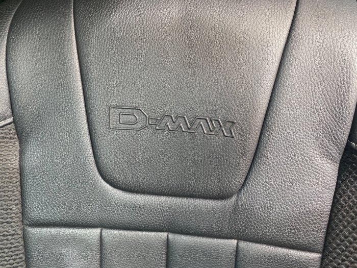 Isuzu D-max 2.5TD Eiger Double Cab 4x4 Pick Up Diesel White