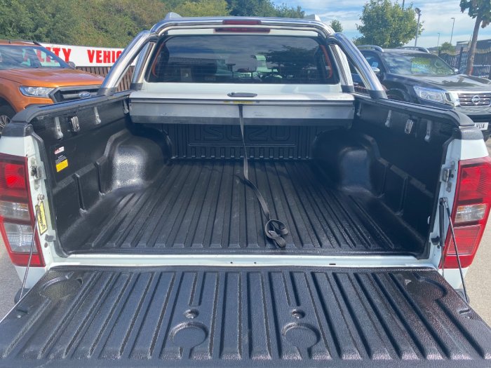 Isuzu D-max 2.5TD Eiger Double Cab 4x4 Pick Up Diesel White