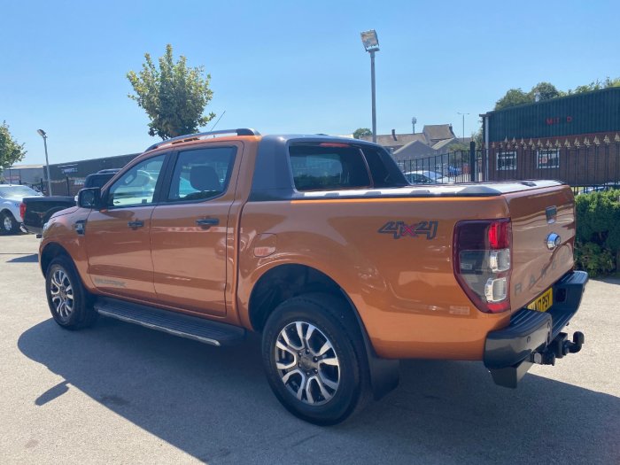 Ford Ranger 3.2 RANGER WILDTRAK 4X4 TDCI Pick Up Diesel Orange