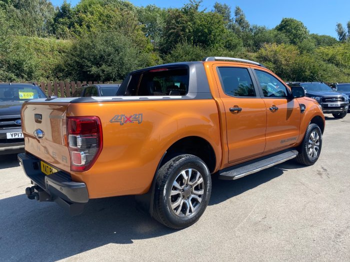 Ford Ranger 3.2 RANGER WILDTRAK 4X4 TDCI Pick Up Diesel Orange
