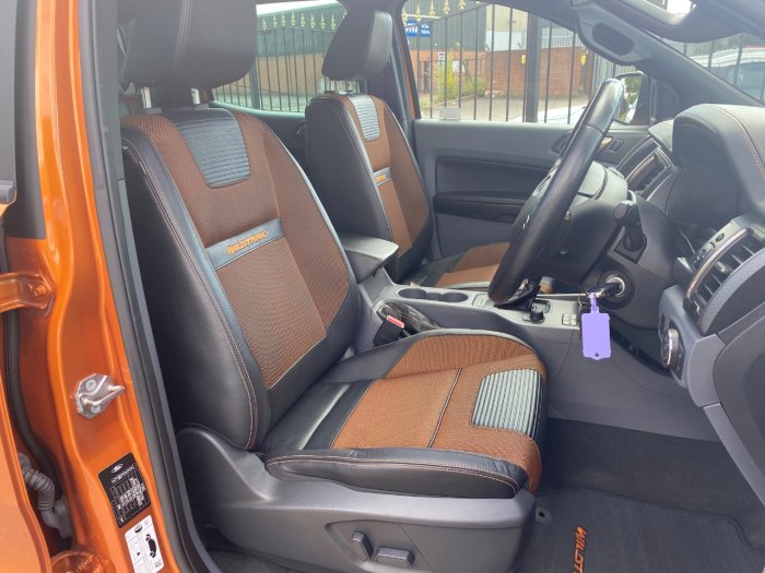 Ford Ranger Pick Up Double Cab Wildtrak 3.2 TDCi 200 Auto Pick Up Diesel Orange