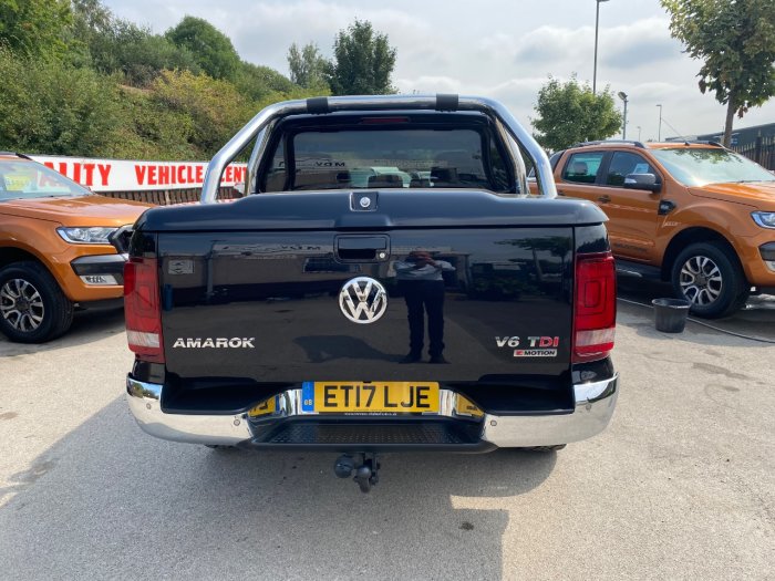 Volkswagen Amarok D/Cab Pick Up Highline 3.0 V6 TDI 224 BMT 4M Auto Pick Up Diesel Black