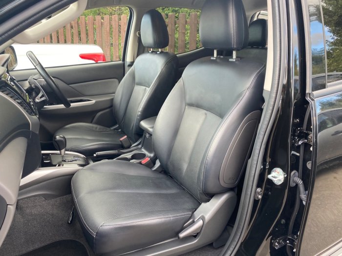 Fiat Fullback 2.4 180hp LX Double Cab Pick Up Auto Pick Up Diesel Black