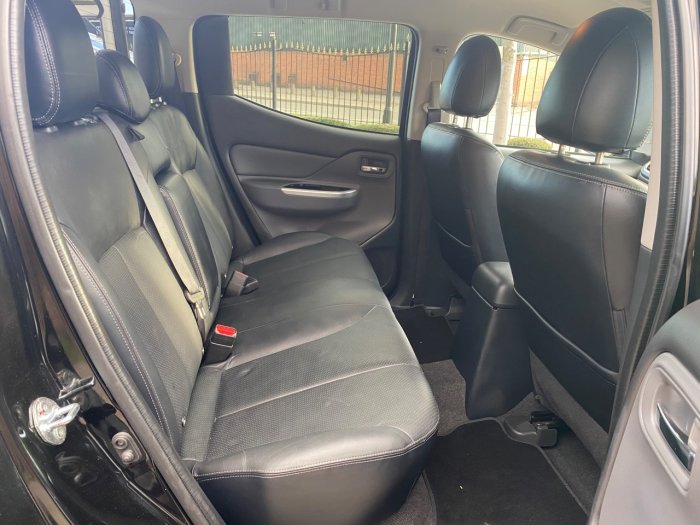 Fiat Fullback 2.4 180hp LX Double Cab Pick Up Auto Pick Up Diesel Black
