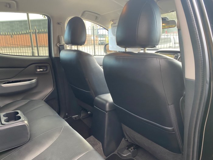 Fiat Fullback 2.4 180hp LX Double Cab Pick Up Auto Pick Up Diesel Black