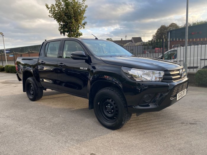 Toyota Hilux Active D/Cab Pick Up 2.4 D-4D Pick Up Diesel Black