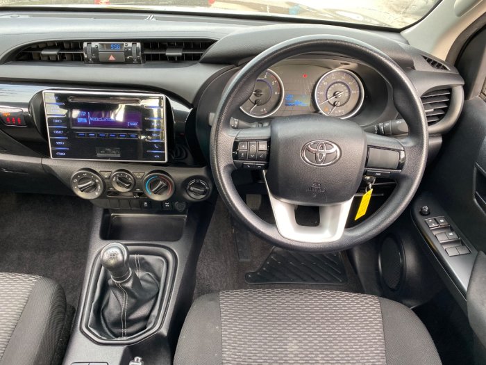 Toyota Hilux Active D/Cab Pick Up 2.4 D-4D Pick Up Diesel Black