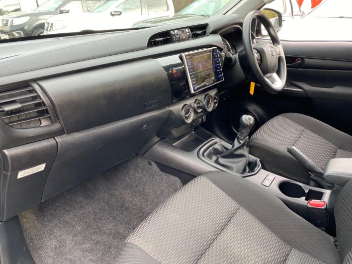 Toyota Hilux Active D/Cab Pick Up 2.4 D-4D Pick Up Diesel Black