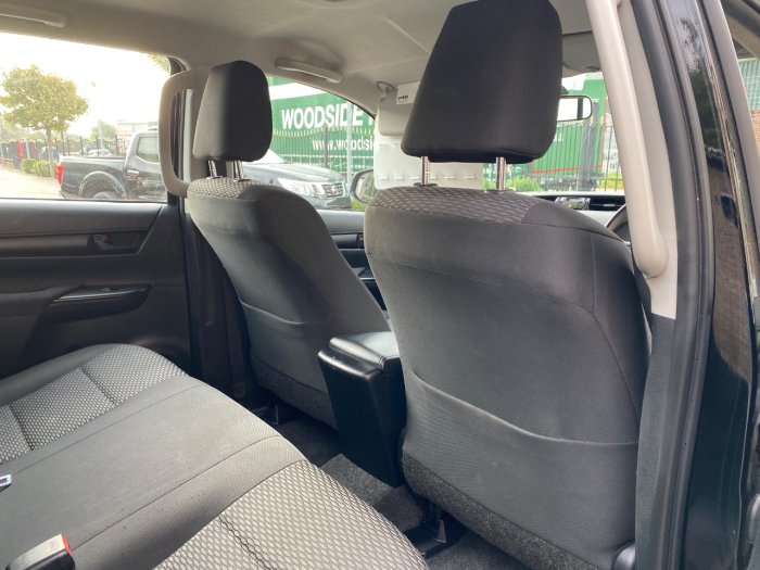 Toyota Hilux Active D/Cab Pick Up 2.4 D-4D Pick Up Diesel Black