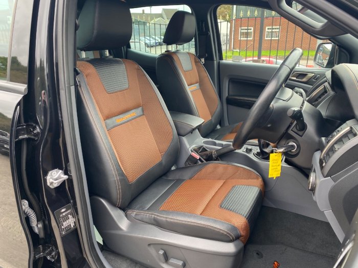 Ford Ranger Pick Up Double Cab Wildtrak 3.2 TDCi 200 Pick Up Diesel Black