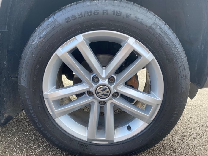 Volkswagen Amarok D/Cab Pick Up Highline 2.0 BiTDI 180 BMT 4MTN Auto Pick Up Diesel Grey