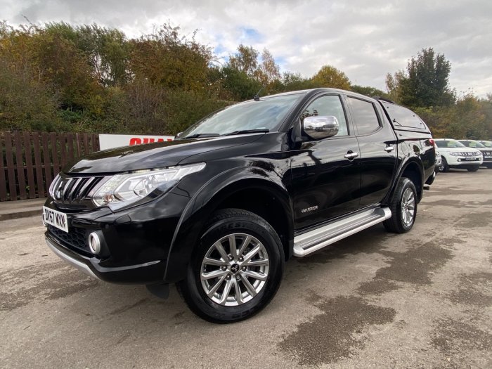 Mitsubishi L200 2.4 Double Cab DI-D 178 Warrior 4WD Pick Up Diesel Black