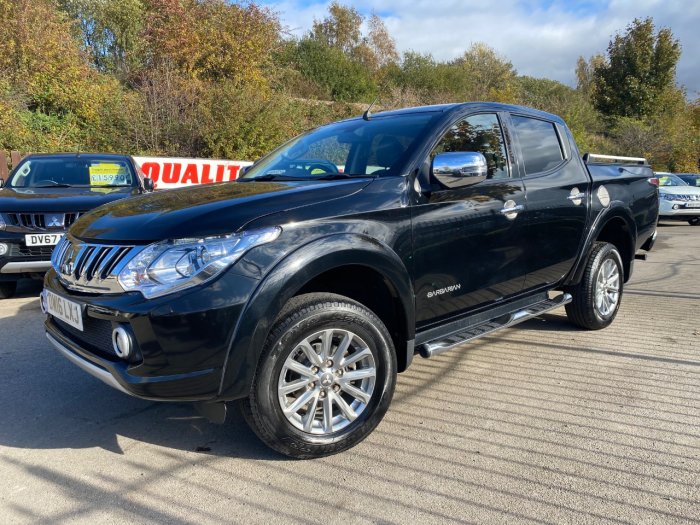 Mitsubishi L200 2.4 Double Cab DI-D 178 Barbarian 4WD Pick Up Diesel Black