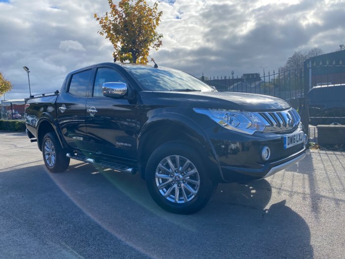 Mitsubishi L200 2.4 Double Cab DI-D 178 Barbarian 4WD Pick Up Diesel Black