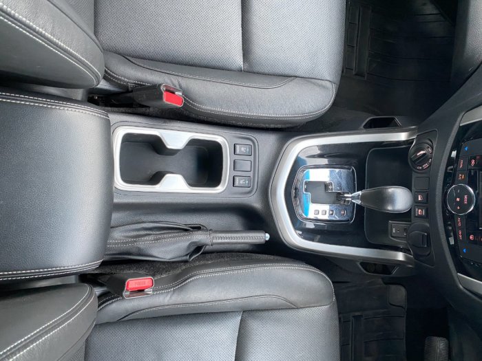 Nissan Navara Double Cab Pick Up Tekna 2.3dCi 190 4WD Auto Pick Up Diesel White