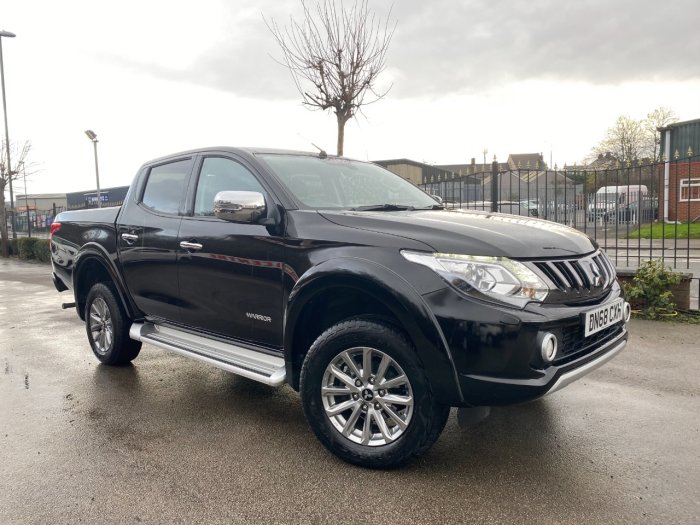Mitsubishi L200 2.4 Double Cab DI-D 178 Warrior 4WD Auto Pick Up Diesel Black
