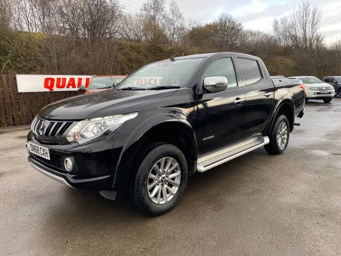Mitsubishi L200 2.4 Double Cab DI-D 178 Warrior 4WD Auto Pick Up Diesel Black