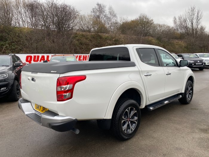 Fiat Fullback 2.4 180hp LX Double Cab Pick Up Pick Up Diesel White