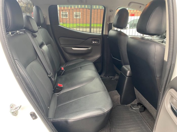 Fiat Fullback 2.4 180hp LX Double Cab Pick Up Pick Up Diesel White