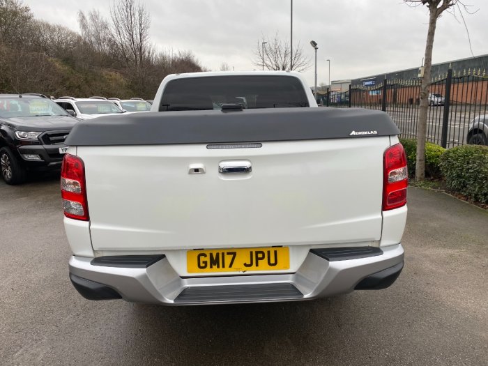 Fiat Fullback 2.4 180hp LX Double Cab Pick Up Pick Up Diesel White