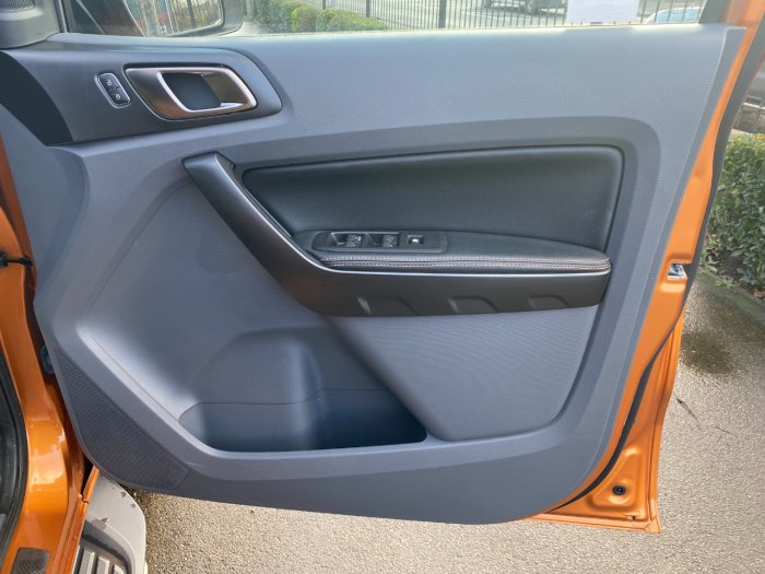 Ford Ranger Pick Up Double Cab Wildtrak 3.2 TDCi 200 Auto Pick Up Diesel Orange