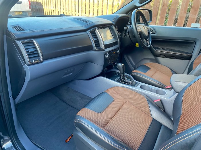 Ford Ranger Pick Up Double Cab Wildtrak 3.2 TDCi 200 Auto Pick Up Diesel Black