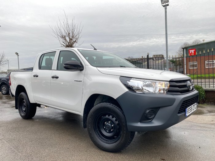 Toyota Hilux Active D/Cab Pick Up 2.4 D-4D Pick Up Diesel White