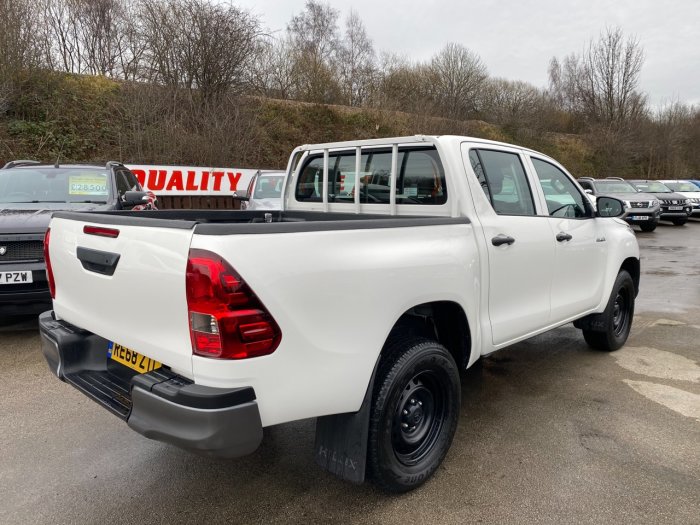 Toyota Hilux Active D/Cab Pick Up 2.4 D-4D Pick Up Diesel White